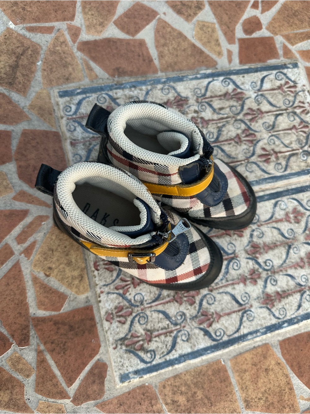 Daks Kids Plaid Ankle Boots in Navy, Yellow & White